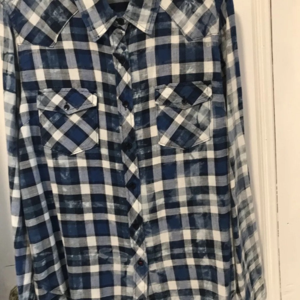 Chip Foster Women’s button down shirt